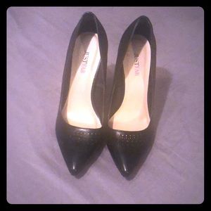 Just Fab Black Laser Cut Pumps